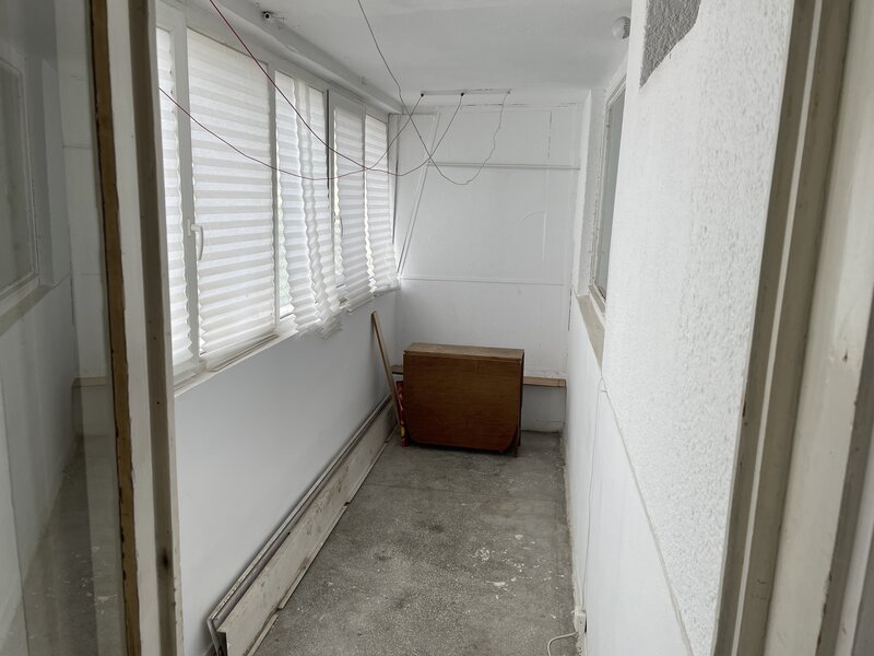 Drumul Taberei piata Moghioros langa Posta Telekom