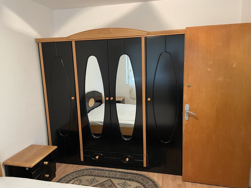 Drumul Taberei piata Moghioros langa Posta Telekom